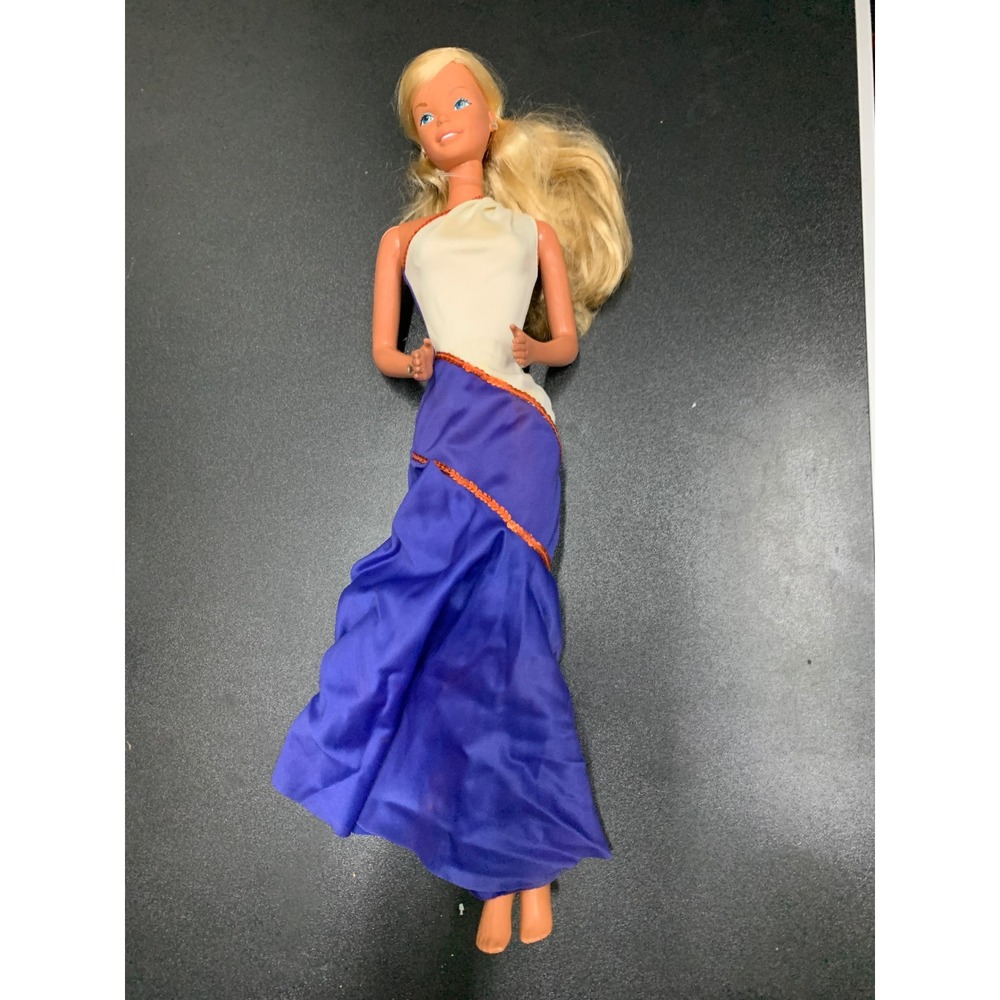 Vintage 1976 Mattel Supersize Barbie Doll 18 Inch Rare Original Purple Gown 1797